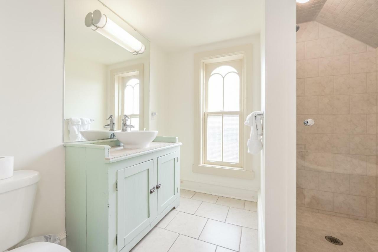 St Andrew Suites Fergus Buitenkant foto