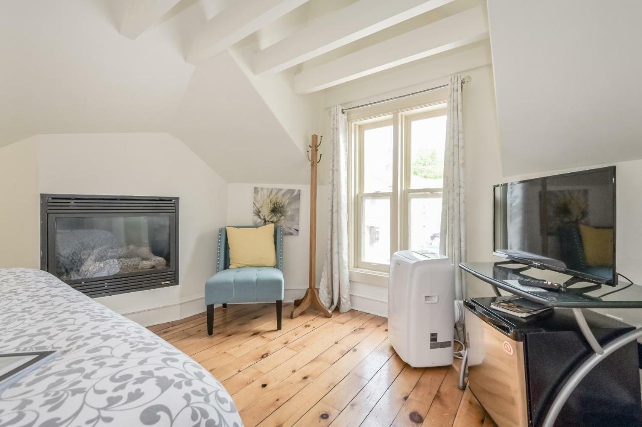 St Andrew Suites Fergus Buitenkant foto